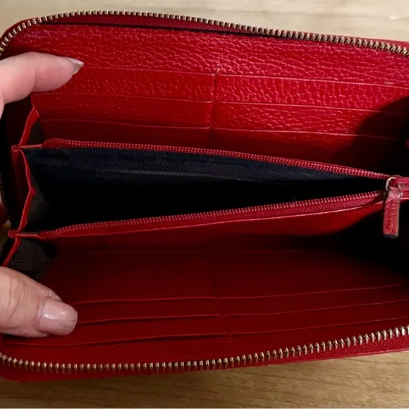 Gucci GG Canvas & Leather Monogram Long Zip Around Wallet Red Trim - Picture 14 of 15